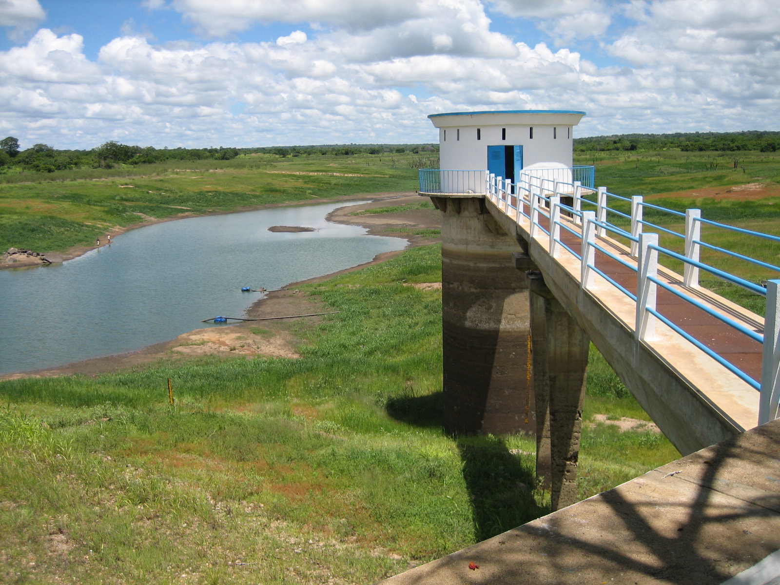 Nacara city water source, Monapo river Mozambique; photo Henk Gijselhart